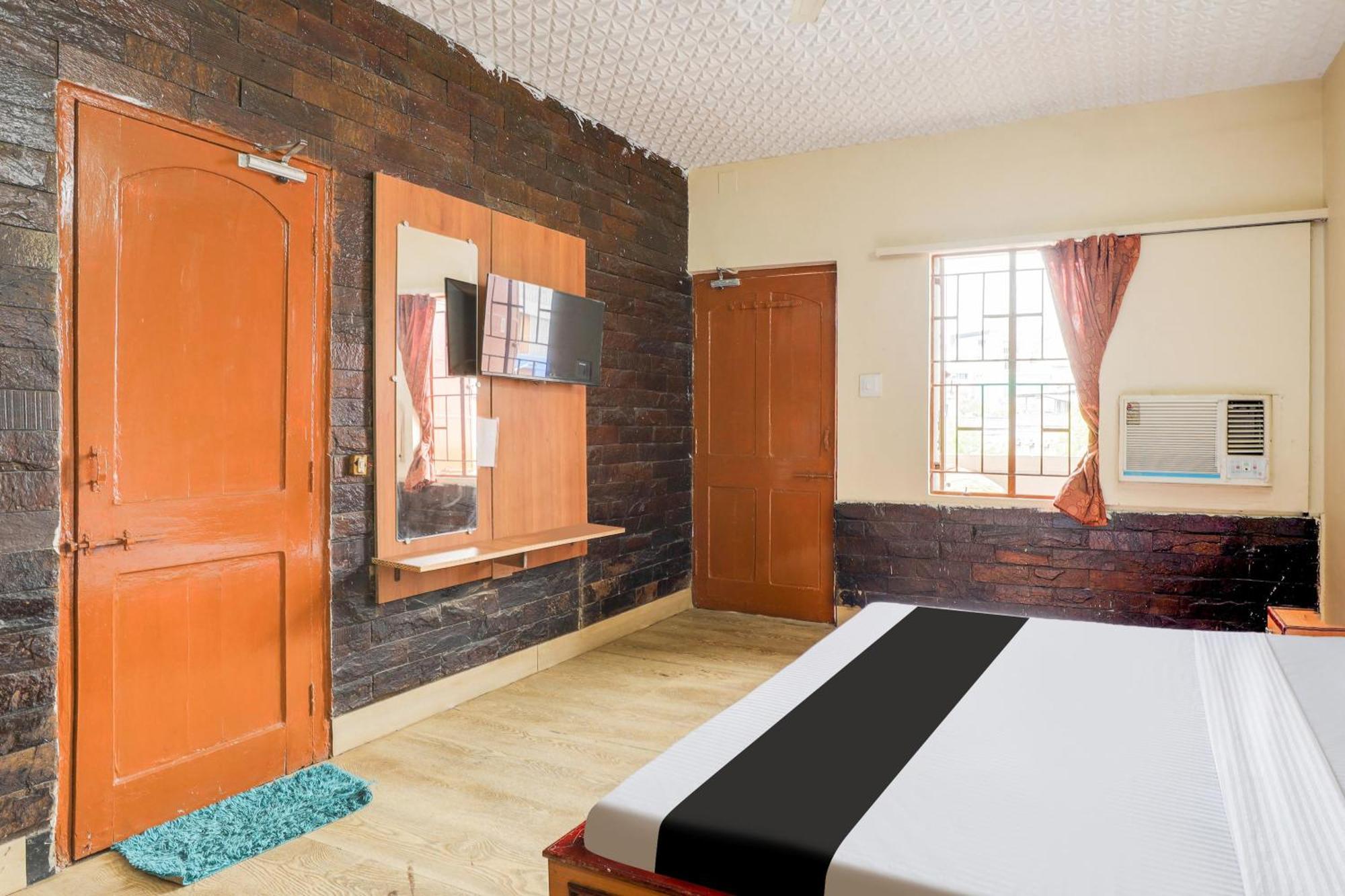 Hotel O Ellis Ahmedabad Exterior foto