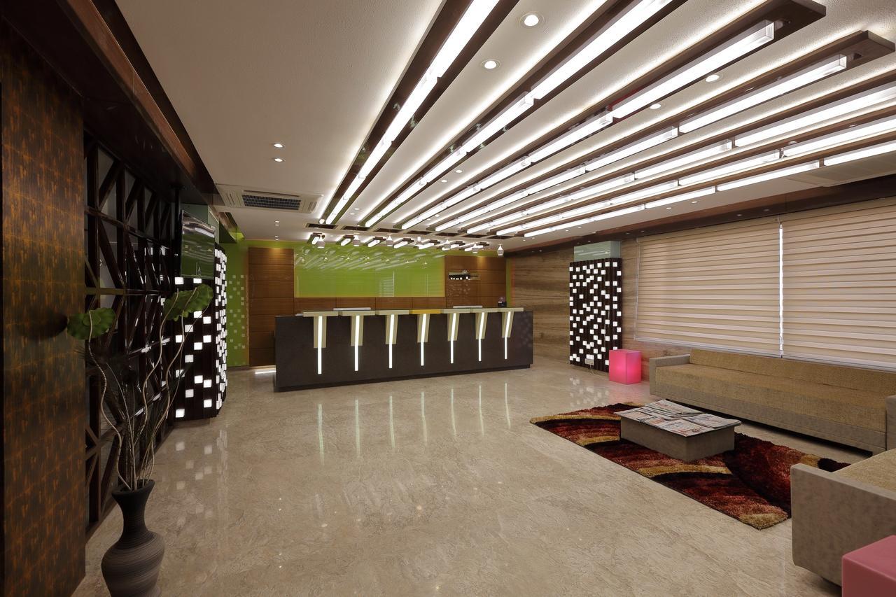 Hotel O Ellis Ahmedabad Exterior foto
